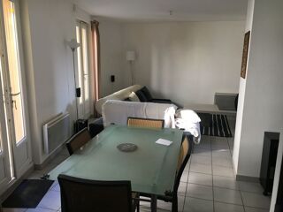  Appartement à louer 2 pièces 50 m²