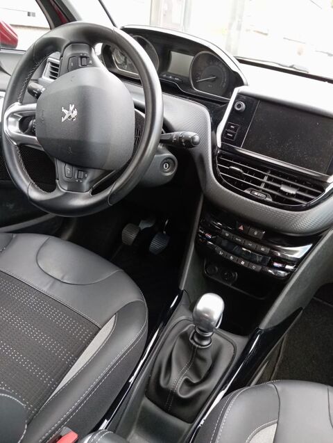 Peugeot 2008 1.2 PureTech 130ch S&S BVM6 Allure