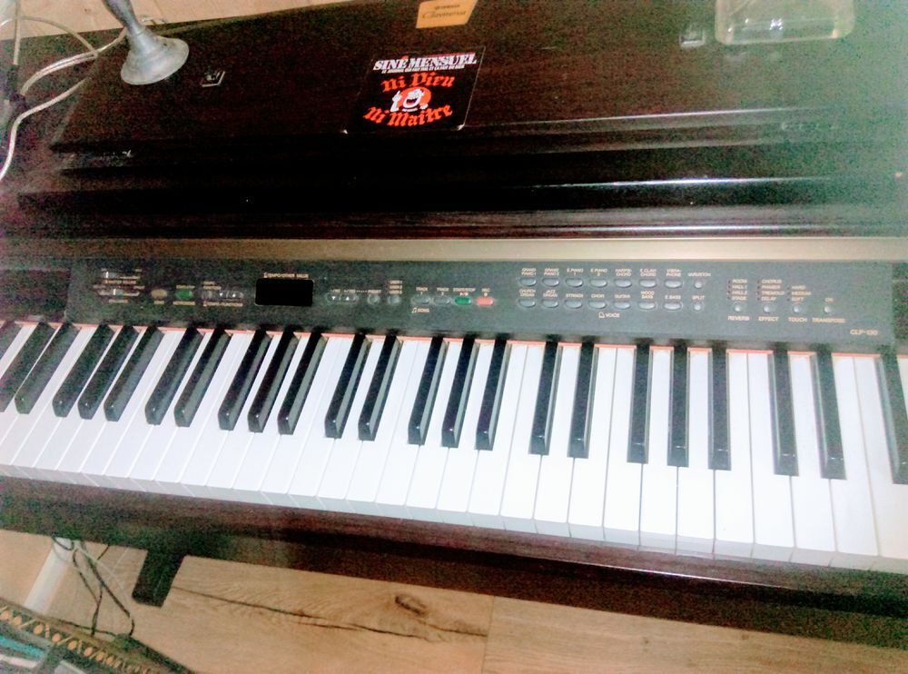  Piano Clavinova Yamaha CLP 130 Instruments de musique