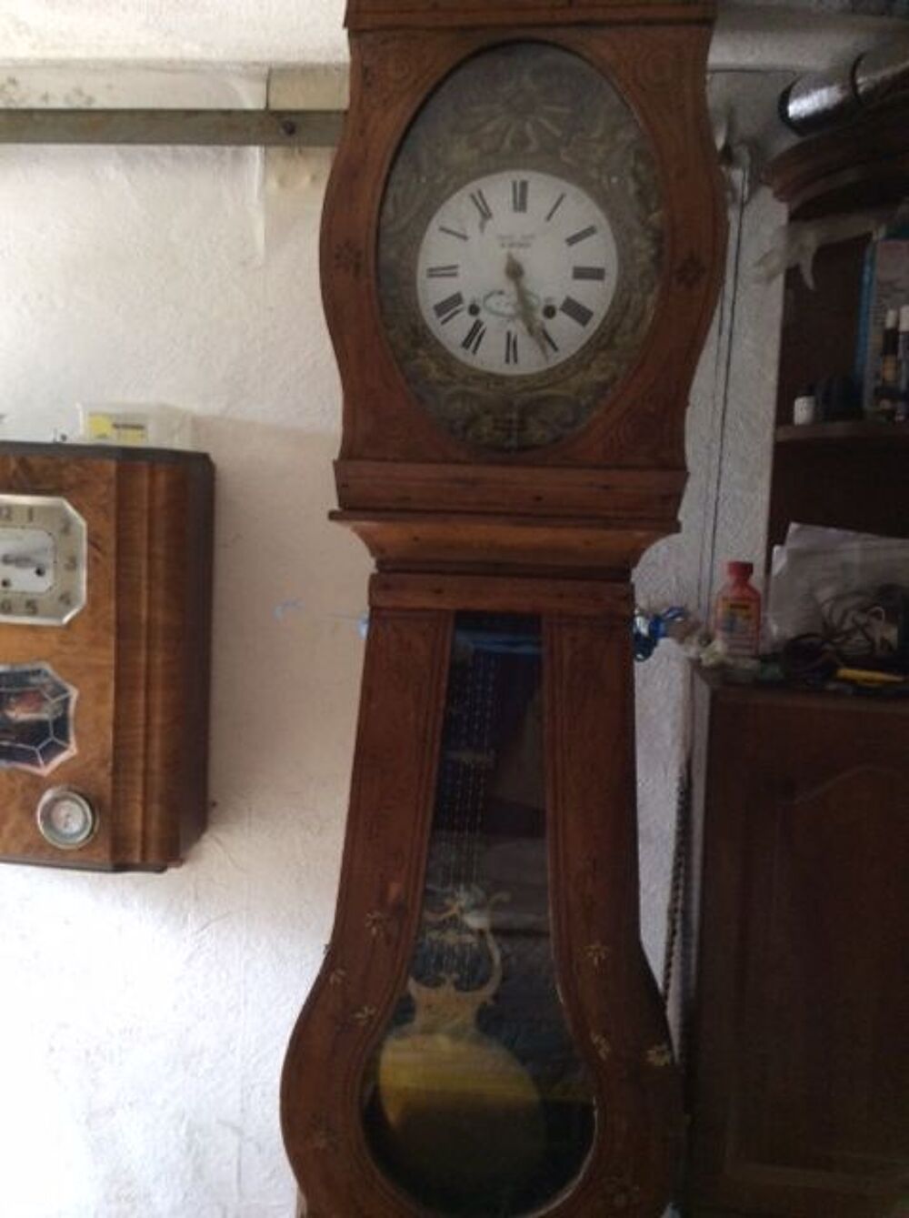HORLOGE COMTOISE. Bel &eacute;tat. Meubles