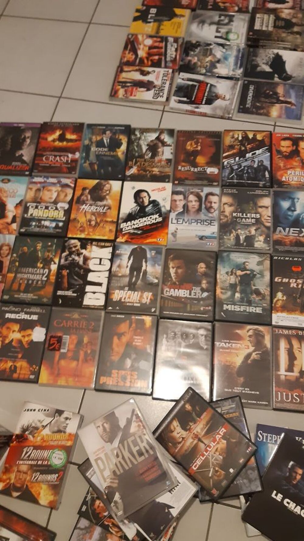 Lot DVD de 300 de tous genres dont certains sous blister DVD et blu-ray