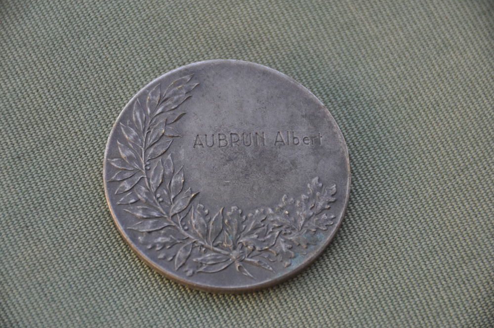 Belle m&eacute;daille bronze argent&eacute;e artisans St Louis 1935 n&deg;21 