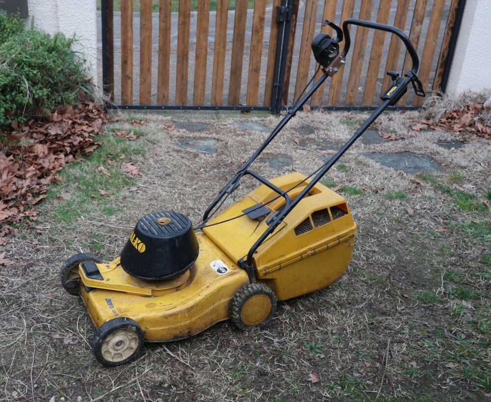 Tondeuse &agrave; gazon &eacute;lectrique Jardin