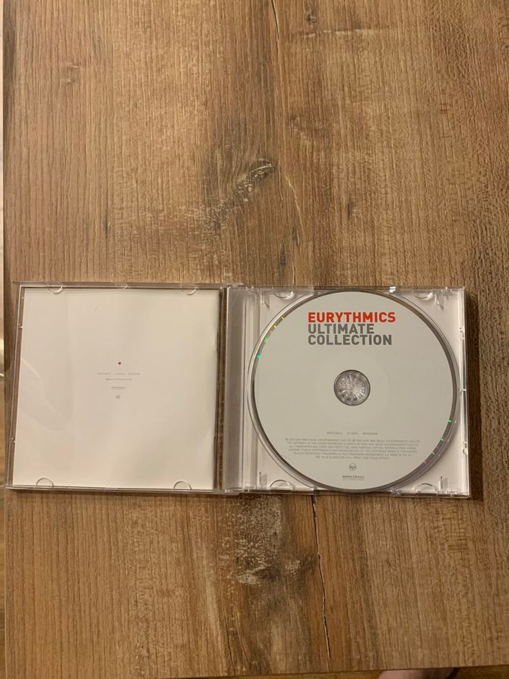 CD Eurythmics &acute;&acute; Ultimate collection &acute;&acute; CD et vinyles