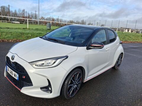 Toyota Yaris Hybride 116h GR Sport 2023 occasion Villedômer 37110