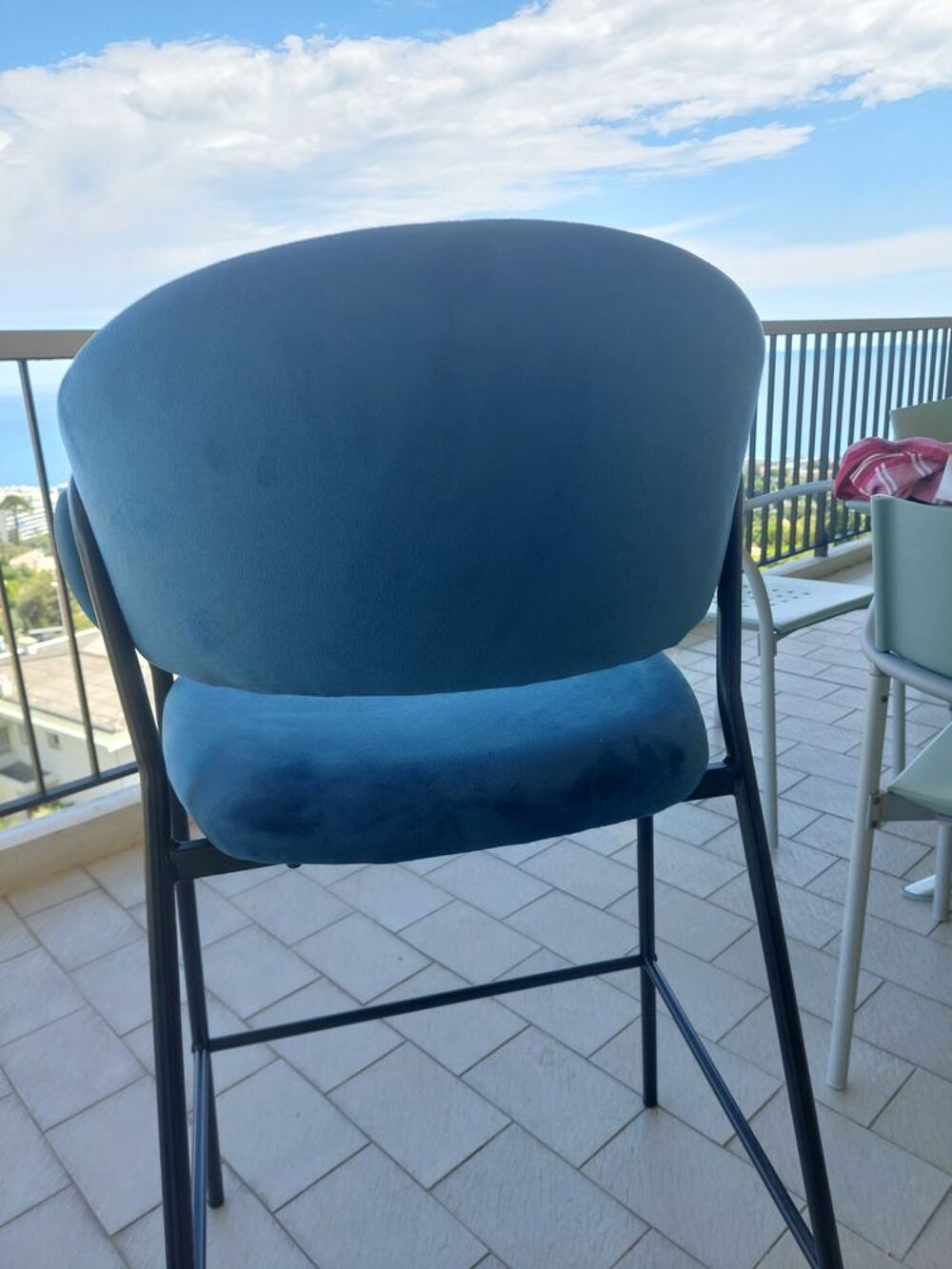 4 magnifiques fauteuils de bar neufs Meubles