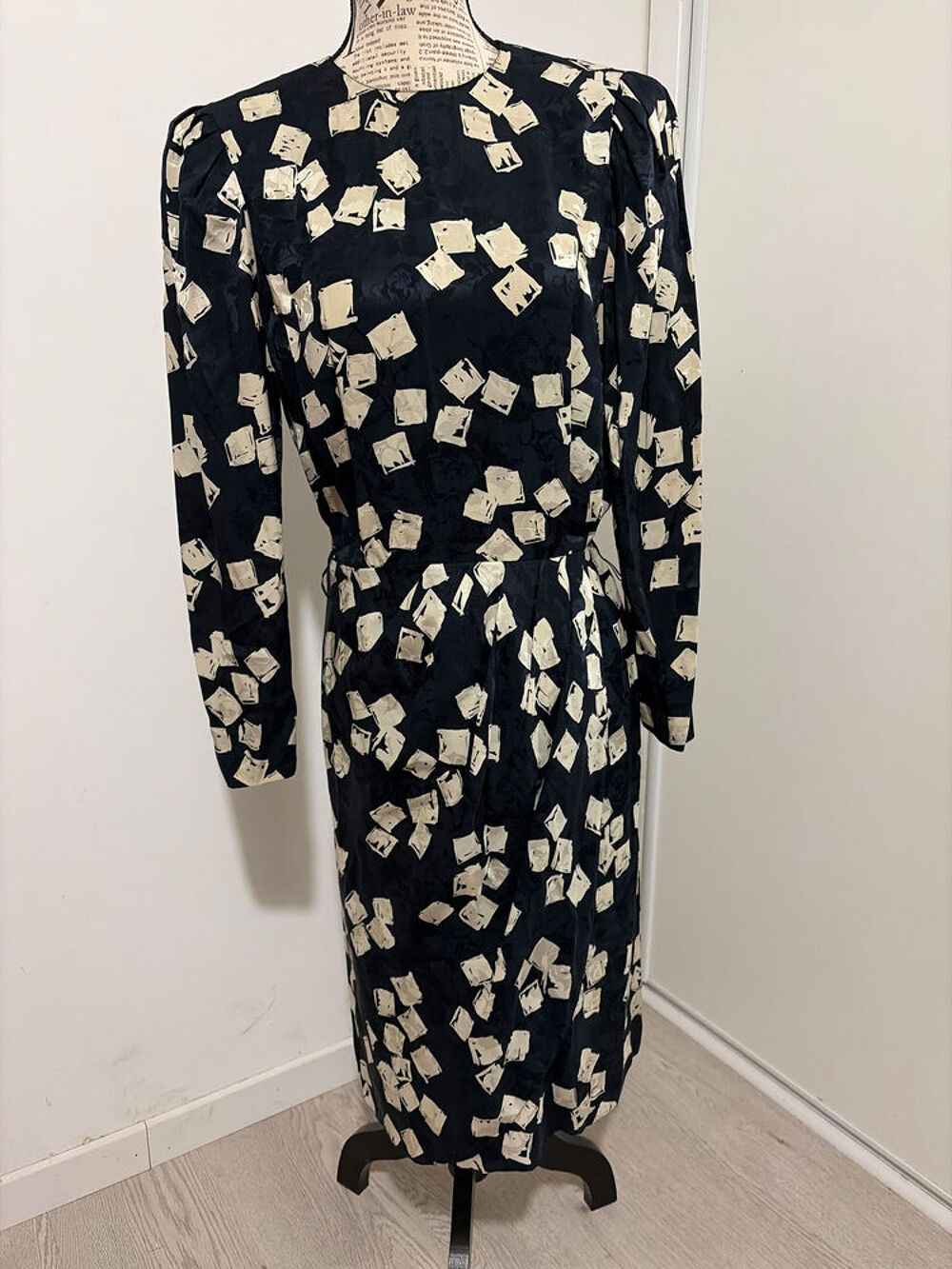 ? Robe vintage Louis F&eacute;raud ? 100 % soie ? Imprim&eacute;e Vêtements