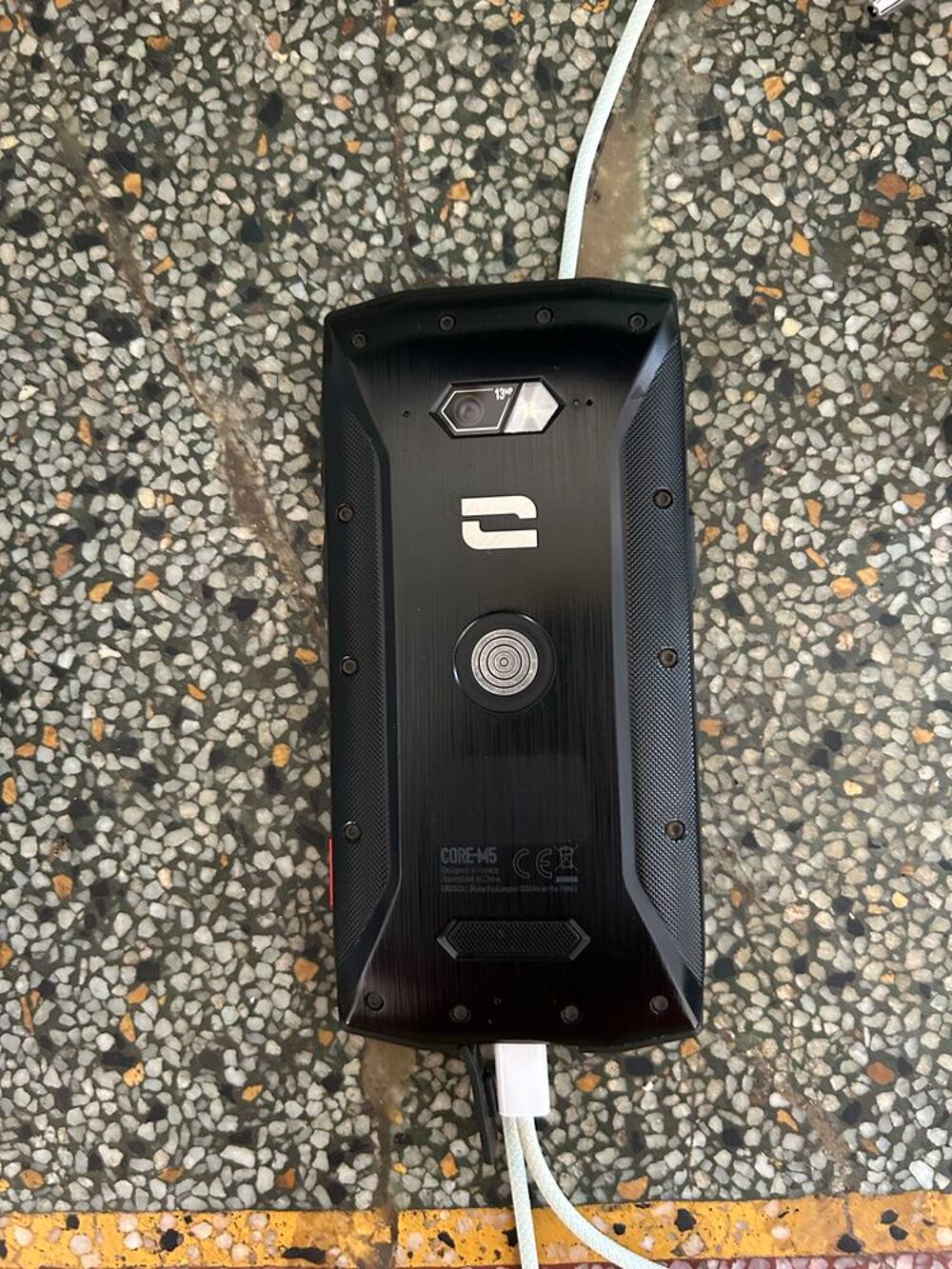 Crosscall M5 Téléphones et tablettes