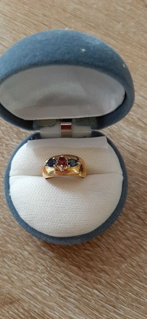 jolie petite bague en or et pierres précieuses 480 Joinville-le-Pont (94)