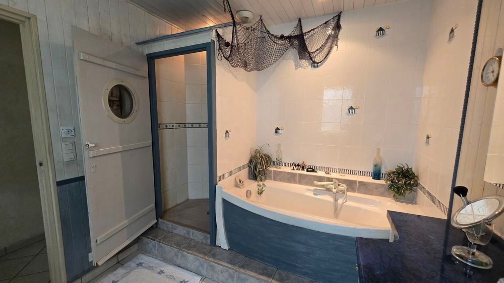 Vente Maison maison 172m²  3 chambres terrain 1065m²  la jarrie 17220 La jarrie
