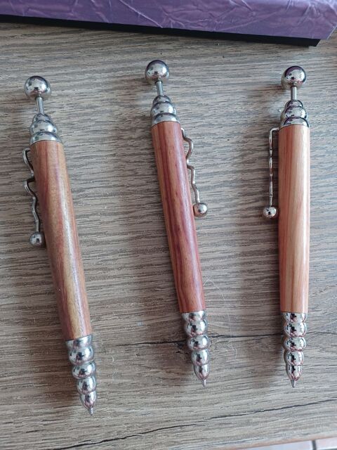Stylos billes Jean-Pierre Lépine 40 Besançon (25)