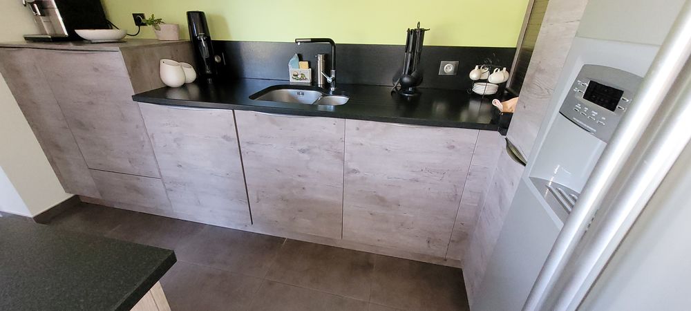 A SAISIR cuisine &eacute;quip&eacute;e SCHRODER ch&ecirc;ne gris ! Meubles