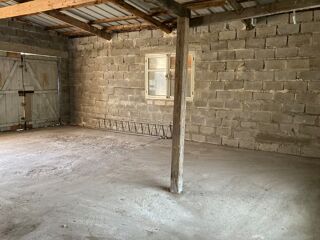  Parking / Garage � louer 65 m� Senlis