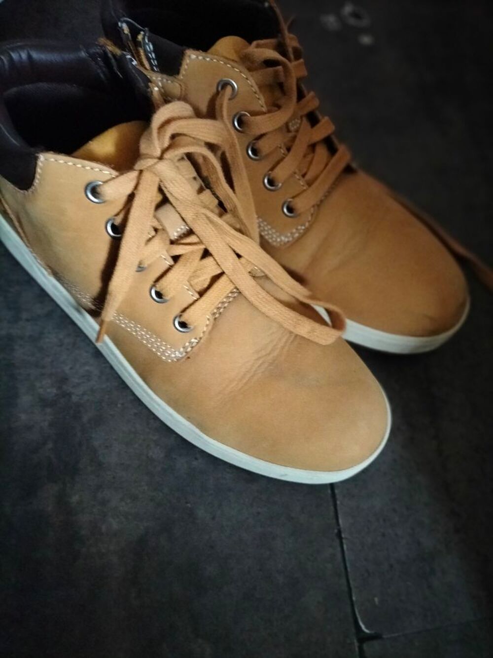 Basket cuir Timberland Camel pointure 38 quasi neuf Chaussures