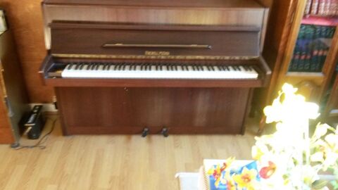 PIANO FUCH & MOHR 200 Firminy (42)