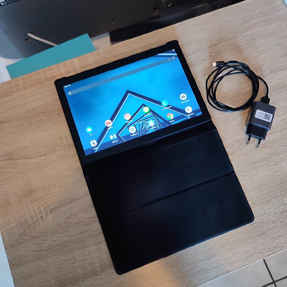 Tablette Lenovo Tab M10 Android T�l�phones et tablettes