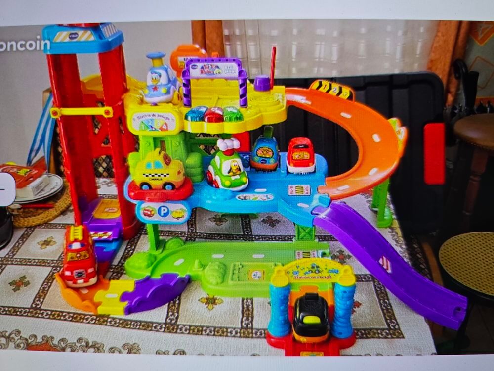 GRAND GARAGE - AGE 2/6 ANS Jeux / jouets