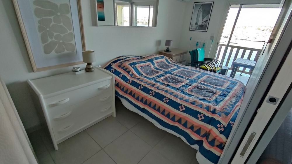 Vente Appartement LE CAP D'AGDE: Appartement 3 pièces rénové en 1ère ligne, climatisation loggia 10m² île des pêcheurs Ouest Le cap d agde