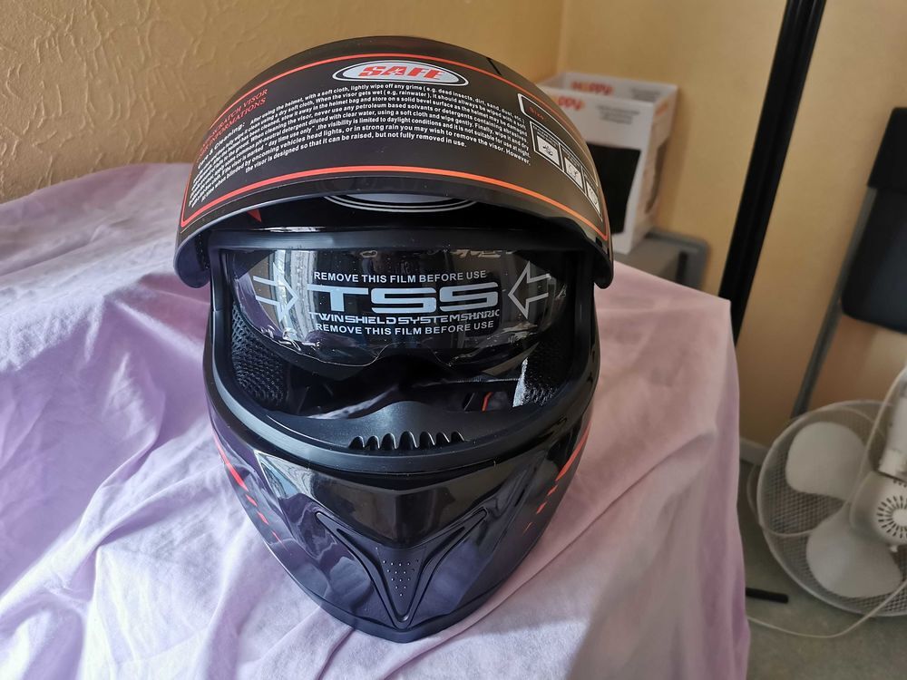 casque moto, taille XXS, neuf Sports