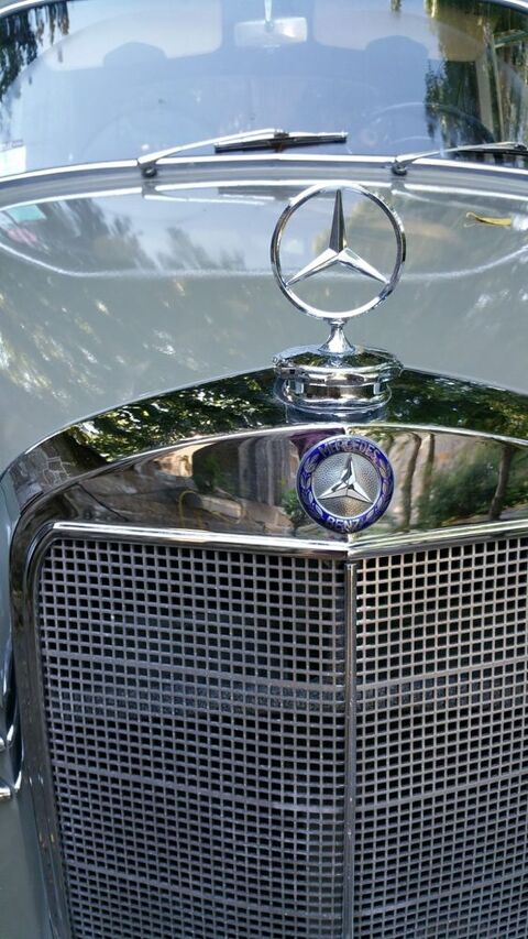 MERCEDES Voiture 1954 occasion Lestards 19170