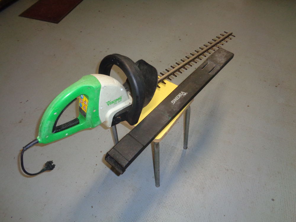 TAILLE HAIES &eacute;lectrique (secteur) Jardin