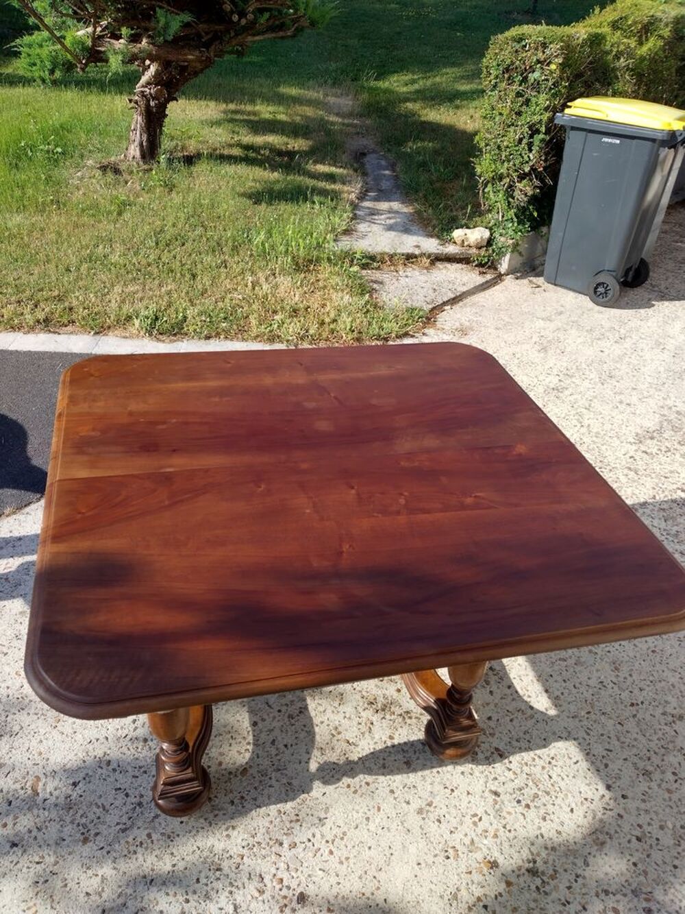  Table Henri deux parfait &eacute;tat 
Meubles