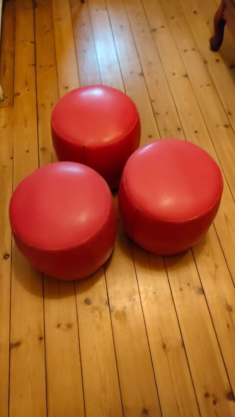 Loto de 3 petits pouf Alin�a 15 �tretat (76)