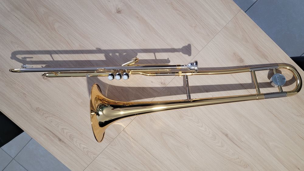 TROMBONE TENOR A PISTONS EN UT D'ETUDE YSL354VC Instruments de musique