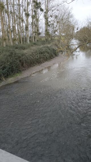  Terrain � vendre 3296 m�