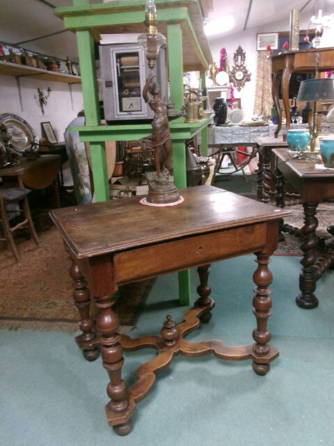 Bureau ancien style Henri II 129 Chteau-l'vque (24)