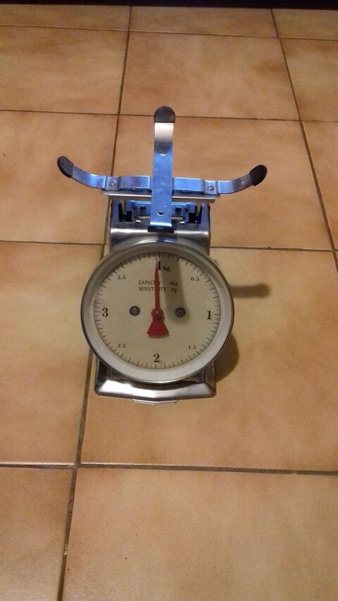 Balance de pr�cision 
30 Sept�mes-les-Vallons (13)