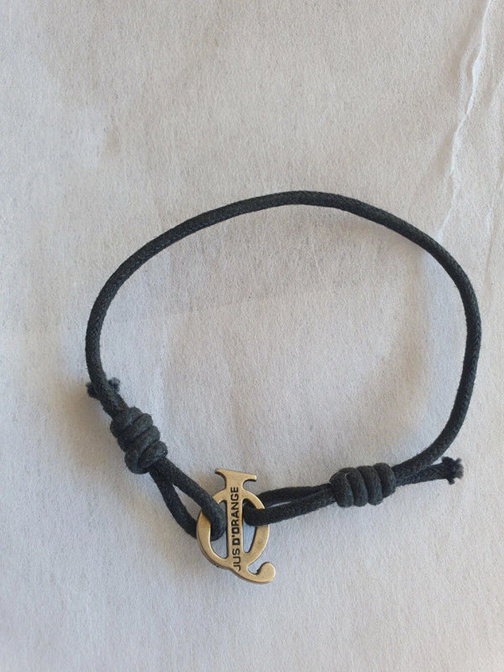 Bracelet &agrave; l'unit&eacute; ou le lot 1.50€ l'unit&eacute; ou 2€ les deux Bijoux et montres