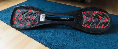 Waveboard Oxelo Noir et Rouge 
20 Olonne-sur-Mer (85)