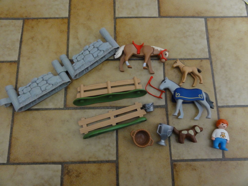  Playmobil 5108 Cheval dans son box et Palfreni&egrave;re + Chevaux Jeux / jouets