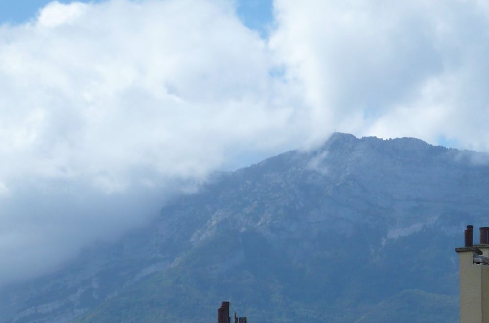 Vente Appartement APPARTEMENT MEUBLE GRENOBLE CENTRE VILLE CHAMPIONNET Grenoble