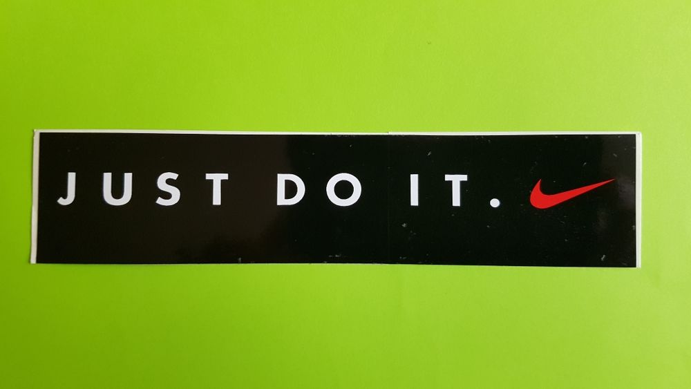 AUTOCOLLANT NIKE 