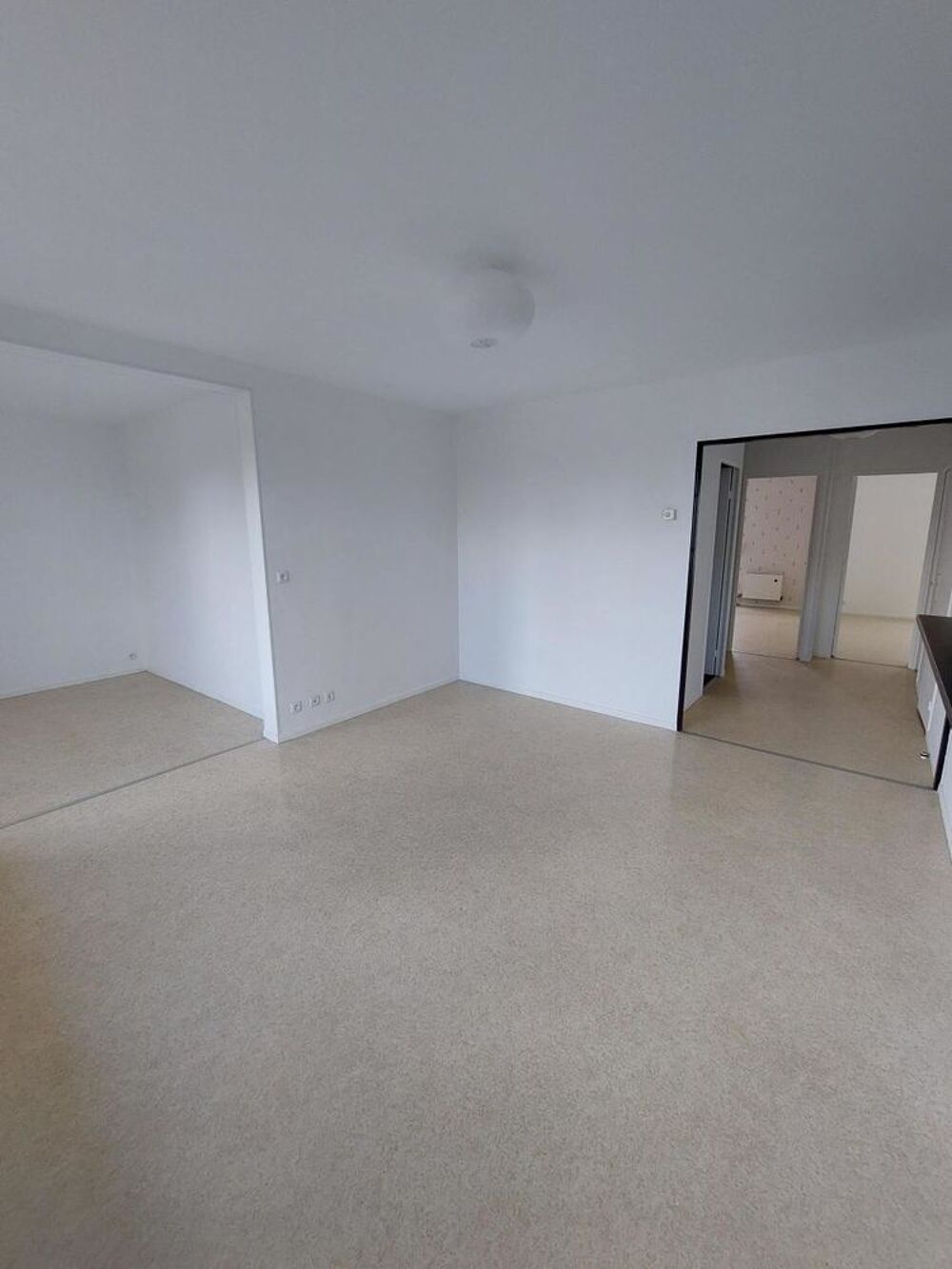 Location Appartement Type 3 avec parking - Quartier Dauphinot Reims
