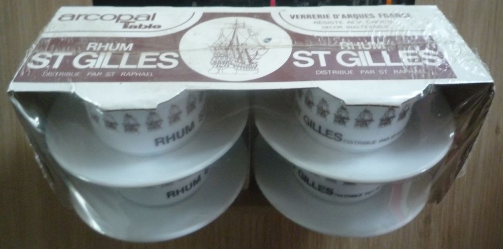 4 Tasses a caf&eacute; et soucoupes publicitaires ARCOPAL Cuisine