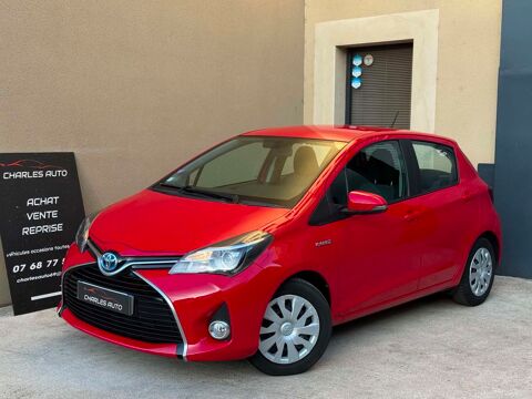 Toyota Yaris Hybride 100h Business 2015 occasion Fleurieu-sur-Sa&ocirc;ne 69250