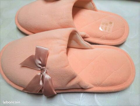 chaussons - pantoufles femme rose saumon P 36 - neuf 8 Domart-en-Ponthieu (80)