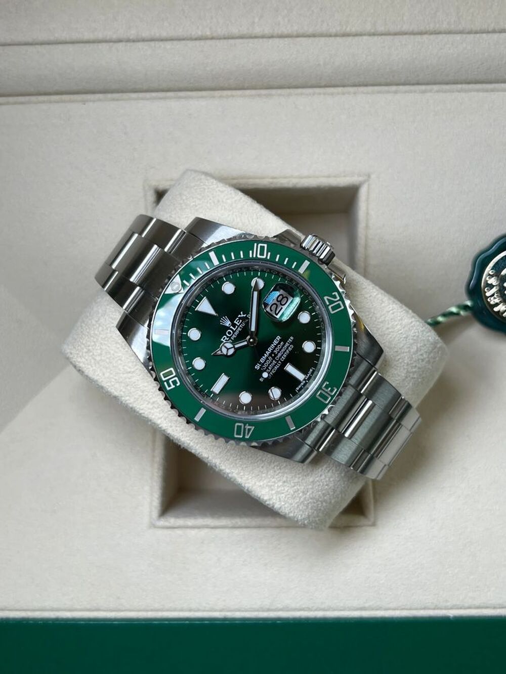 ROLEX SUBMARINER ?HULK? ? R&Eacute;F. 116610LV
Bijoux et montres