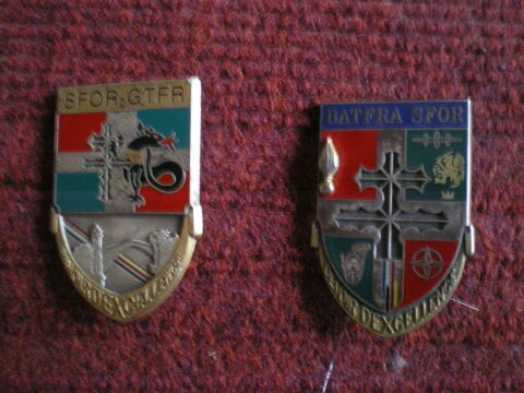 Insignes d'infanterie du 110° RI SFOR-GTFR et BATFRA SFOR 19 Caen (14)