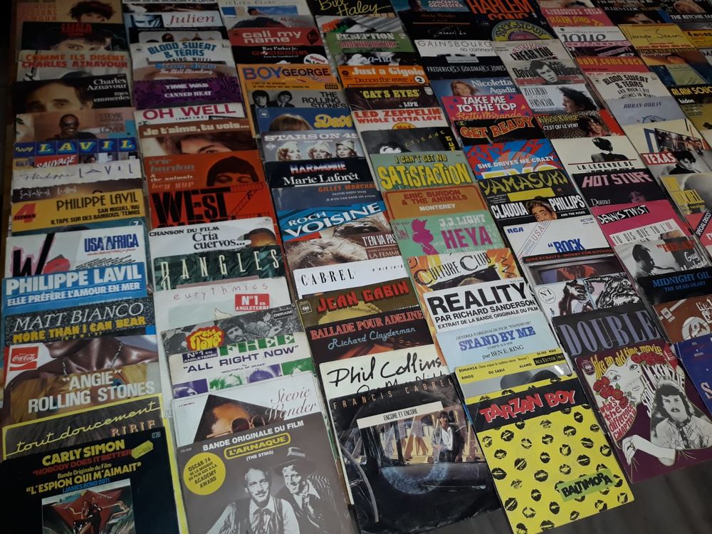 collection de 45 tours CD et vinyles