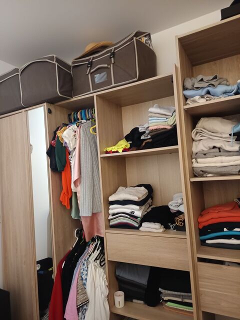Dressings en tr�s bon �tat 70 Saint-Andr�-de-la-Roche (06)
