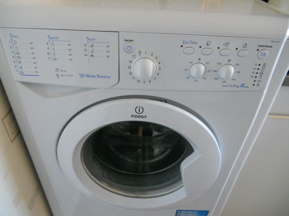 LAVE LINGE INDESIT PARFAIT ETAT Electroménager