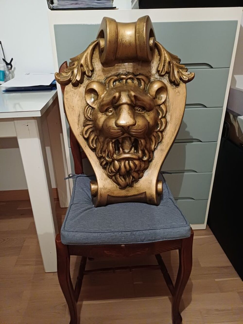 T&ecirc;te de lion en pl&acirc;tre dor&eacute; 48 x 50 cm Décoration