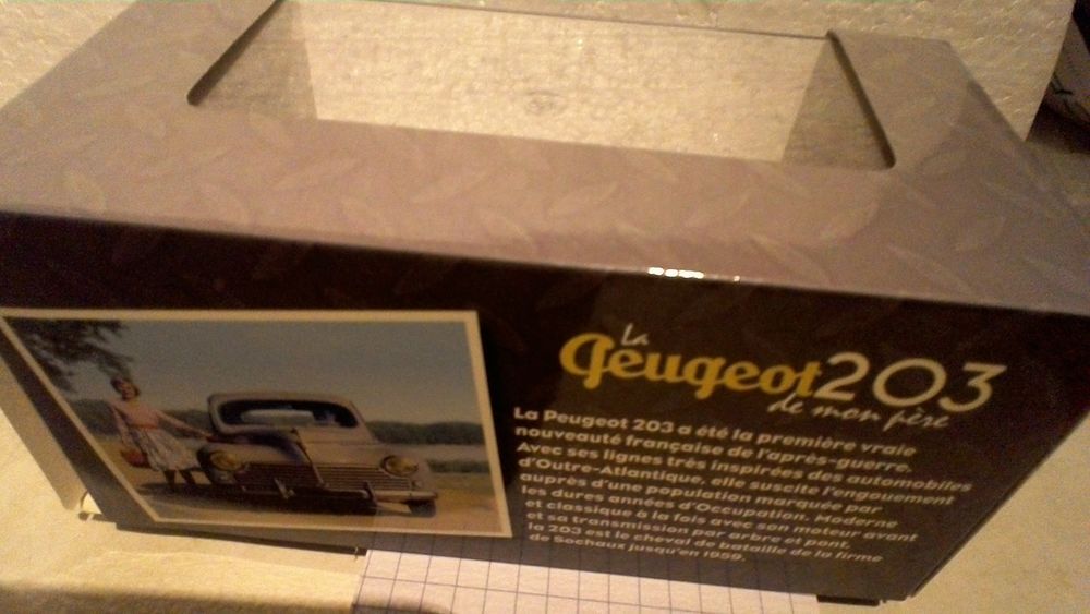 VOITURE MINIATURE 