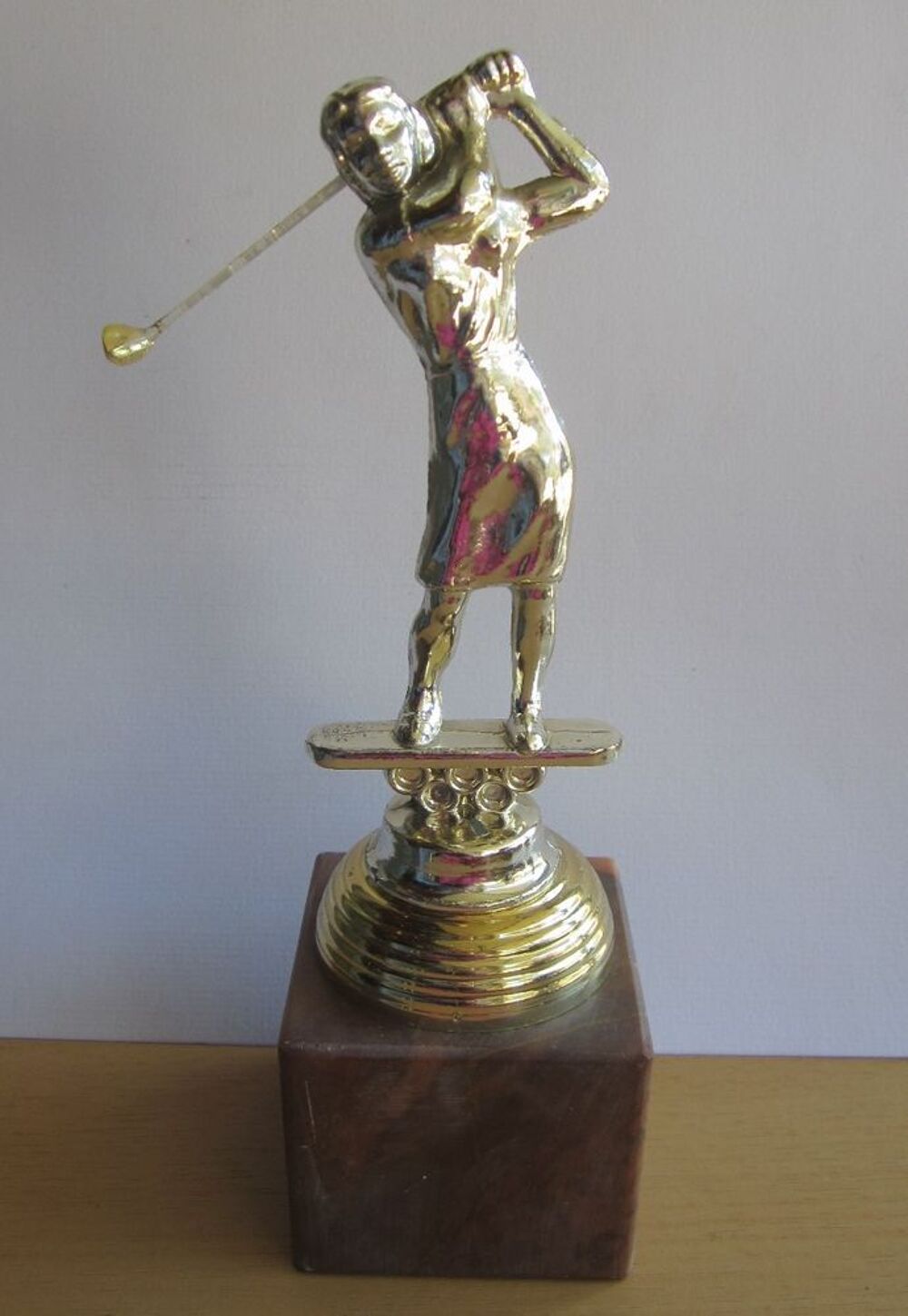 COUPE TROPH&Eacute;E r&eacute;compense " GOLF homme "
Sports