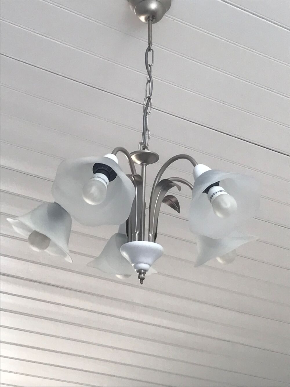 Lustre salon ou salle &agrave; manger avec les lampes Décoration