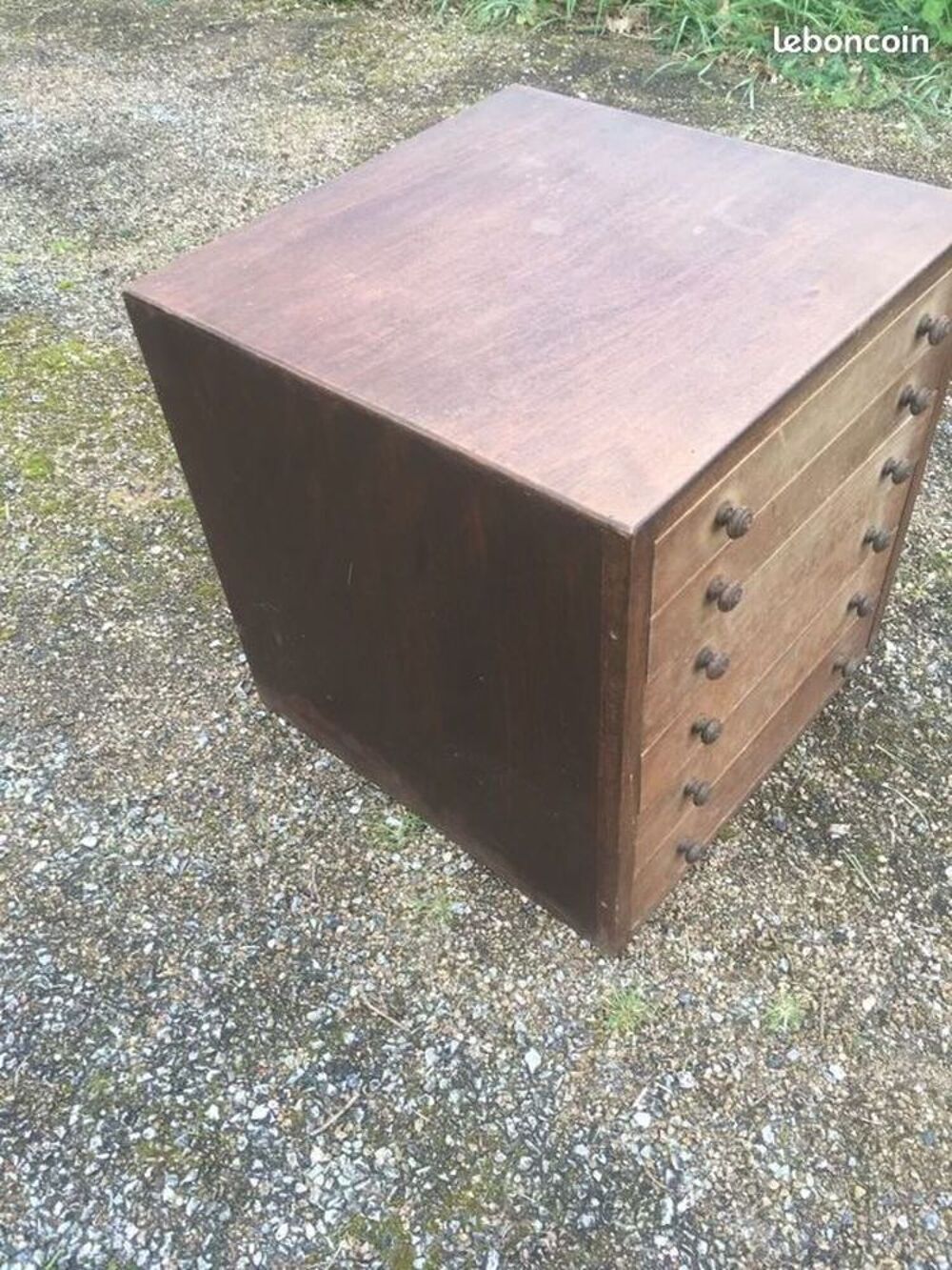 Meuble &agrave; 6 tiroirs / horloger /bijoutier / mercerie
Meubles